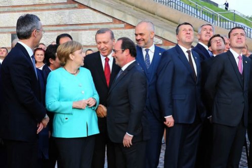 Cumhurbaşkanı Merkel İle Görüştü!