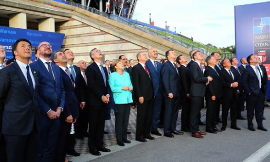 Cumhurbaşkanı NATO Uçaklarının Gösterisini İzledi!