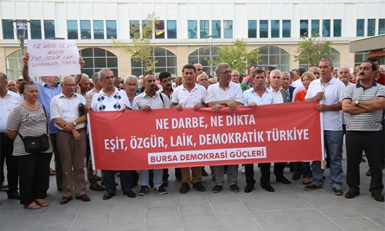 Bursa Demokrasi Güçleri Darbe Girişimine Tepki Gösterdi!