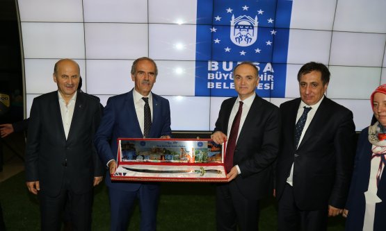 Devri Dinazor Sergisi Start Aldı!