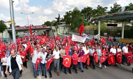 Yıldırım'dan Demokrasi Nöbetlerine Görkemli Final!
