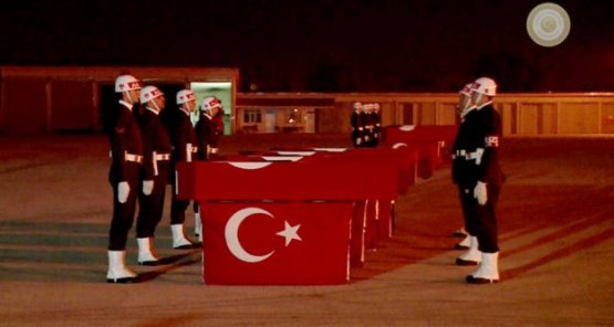 Binali Yıldırım Şehitler İçin Düzenlenen Törene Katıldı!