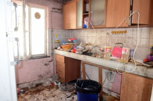 Çöp Evden Çıkanlar Şaşırttı!