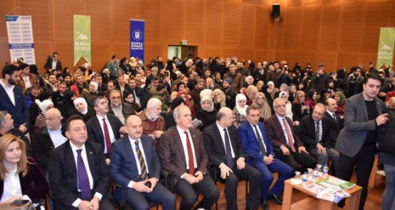 KURSA KATILIP TÜRKÇE ÖĞRENDİLER!