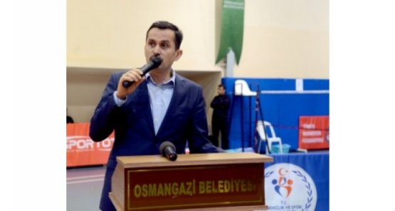 OSMANGAZİ'DE BADMİNTON ŞAMPİYONASINI!