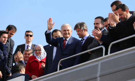 TEK MİLLET TEK BAYRAK TEK VATAN!