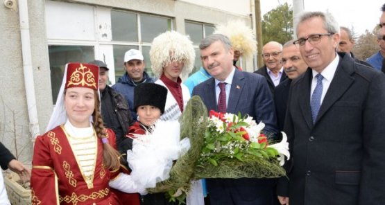 18 YAŞINI DOLDURAN KARDEŞLERİMİZ SANDIĞA KOŞSUN!