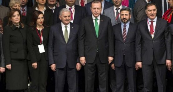 'BUGÜN, İNSANLIĞIN EN ÖNEMLİ SORUNU GÖÇLERDİR”