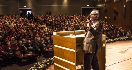 ÇOCUĞUNUZ İLE BOL BOL OYNAYIN!