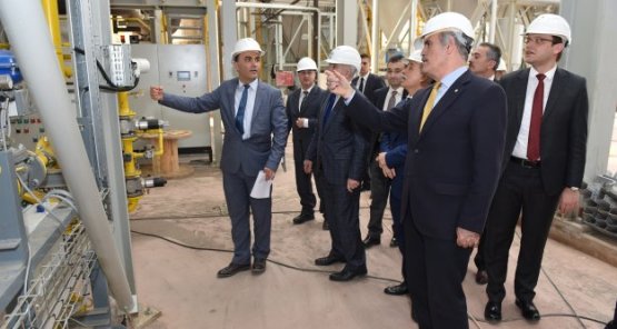 Çöpten sonra çamur da elektriğe dönüşüyor!