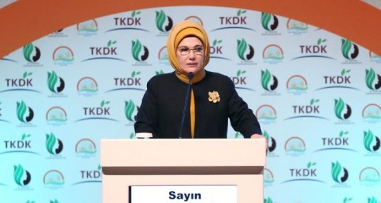 Emine Erdoğan: 'Eğitimli Kadın Toplumun Işığıdır”