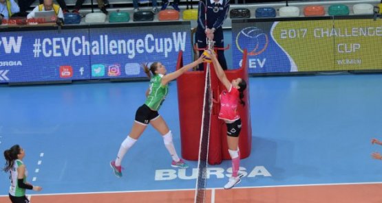 Sultanlar Yarı Finalde!