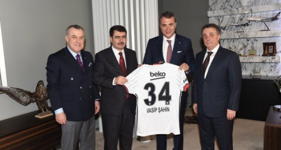 Vali Vasip Şahin Futbol Kulüplerini Ziyaret Etti!