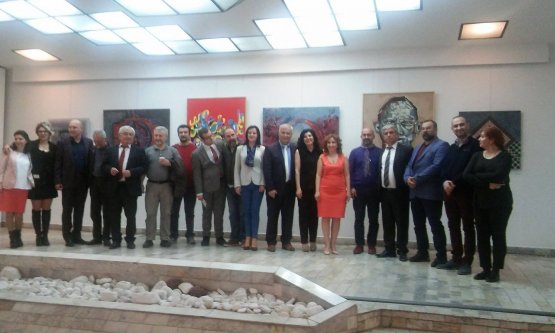 AKADEMİSYEN SANATÇILARDAN ALTERNATİFSİZ SERGİ!