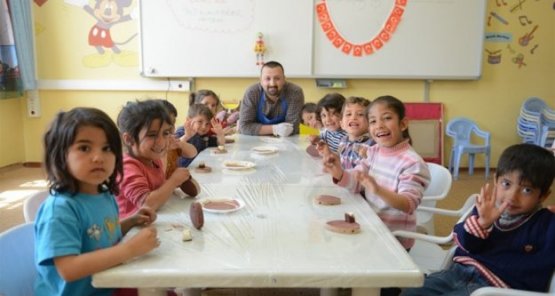 Eruhlu Çocuklar Kendi Kuklalarını Yaptı!