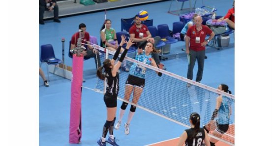 Sultanlar Avrupa'ya Abone!