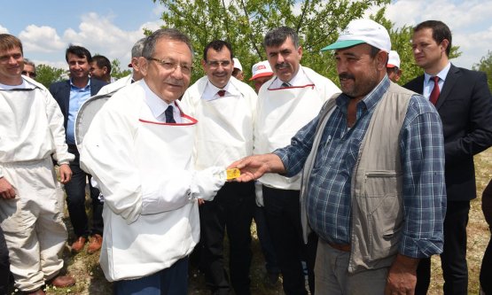 Balıkesir Arıcılıkta Bir Numara Olacak!