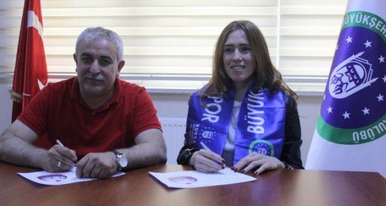 Cansu Aydınoğulları da imzaladı!