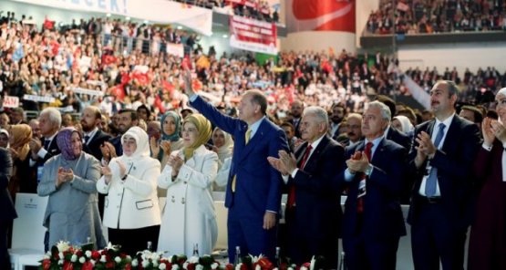 Cumhurbaşkanı Erdoğan, AK Parti Genel Başkanlığına Seçildi!