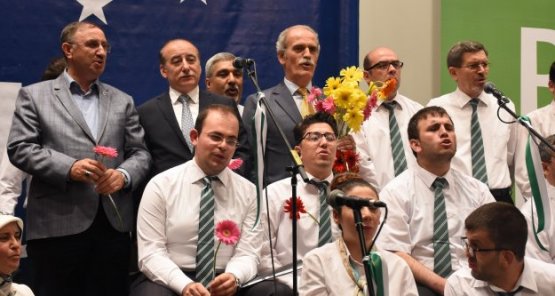 Engelliler ve aileleri konserle doyasıya eğlendi