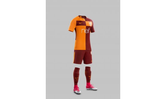 GALATASARAY'IN YENİ İÇ SAHA FORMASINI TANITTI!