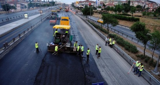 İstanbul'da Trafiği Aksatmayan ‘Taşımalı' Asfalt Çalışması!