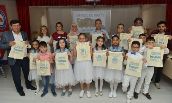 Nilüfer'de Naylon Poşet Yerine Bez Torba Seferberliği!