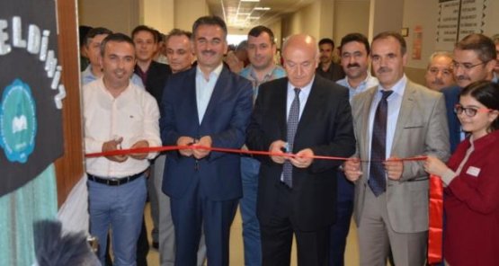 Özdilek İmam Hatip'e Kütüphane ve Laboratuvar!