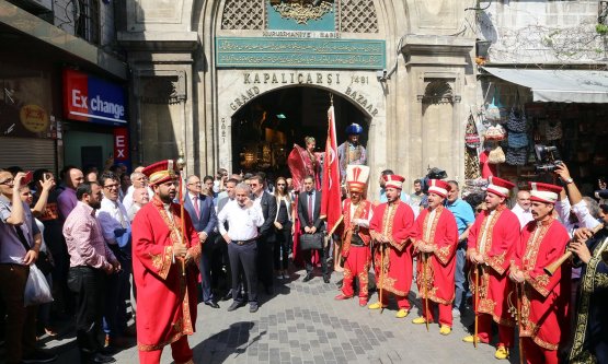 Shoppıng Fest'e Görkemli Açılış!