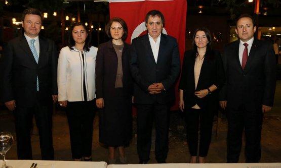 Vali Küçük'ten Veda Yemeği!