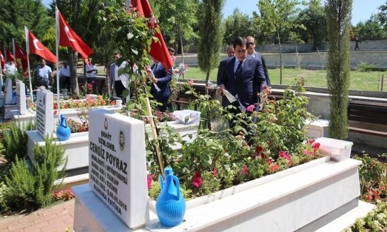 Bursa Şehitlerini Dualarla Andı!