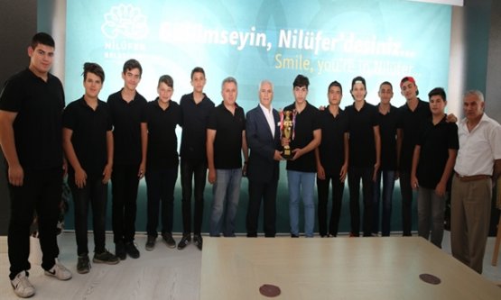 Hentbolun Şampiyonları Kupayı Bozbey'e Getirdi!