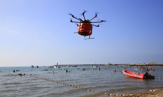 İstanbul Plajlarında'Drone'lu Kurtarma!