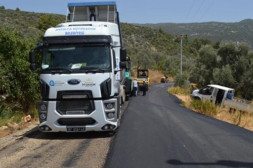 Kaş'ın Üzümlü Yolu Modernleşiyor!