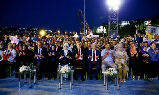 'Vatan Namusumuzdur, Şerefimizdir, Onurumuzdur”