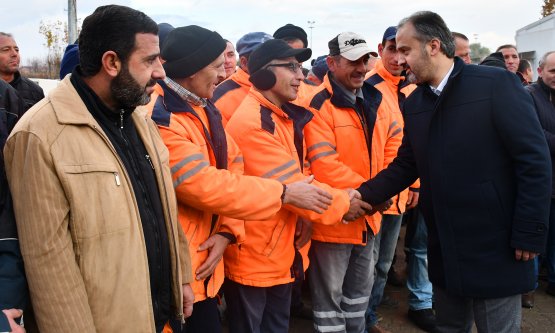 Başkan Aktaş İnegöl Belediyesi personeliyle vedalaştı