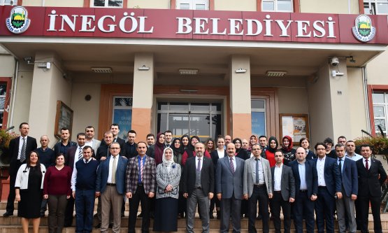 Başkan Aktaş İnegöl Belediyesi personeliyle vedalaştı