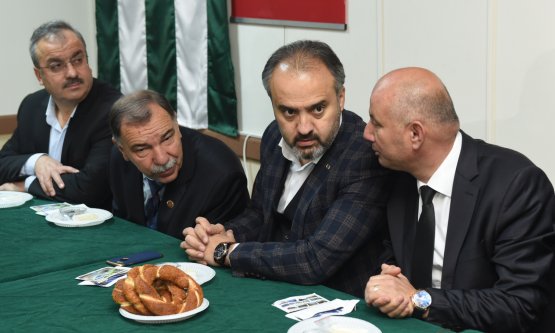 Bereket sofrası Adalet'te kuruldu