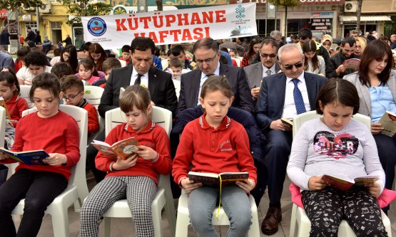 Kütüphaneler Haftası'nda anlamlı etkinlik