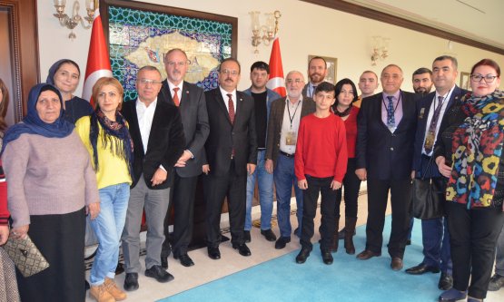 TÜRK DÜNYASI'NIN NABZI BURSA'DA ATIYOR