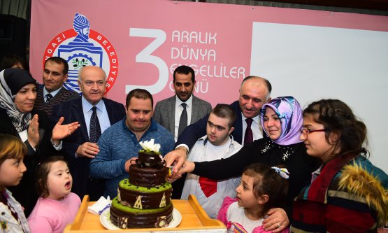 Engellilerin hayatını kolaylaştırmak en önemli görevimiz