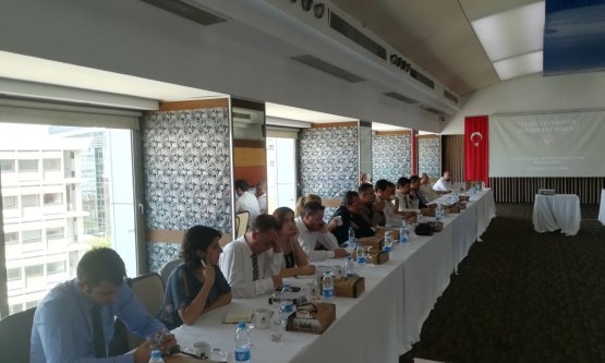Veteriner hekimlerin sorunları İzmir'de masaya yatırıldı