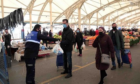 Nilüfer'de bütün pazarlar hafta içinde kurulacak