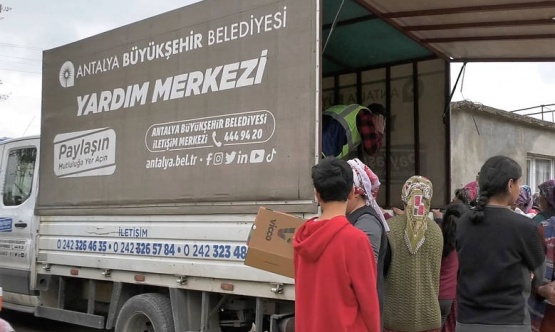 Antalya Büyükşehir Belediyesi Depremzedeleri Yalnız Bırakmıyor