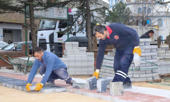 Gürsu Belediyesi'nden Kumlukalan'a Makyaj