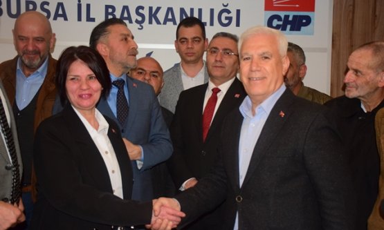 Bursa'da Gelecek Partisi'nden ayrılan 750 kişi CHP'ye geçti