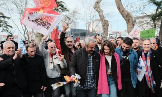 Kadıköy'de binler Maçoğlu'la birlikte kazanmak için yürüdü