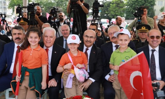 23 Nisan Bursa'da coşkuyla kutlandı