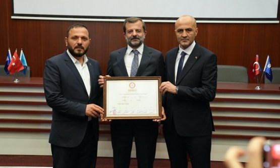 Mustafa Işık Mazbatasını aldı