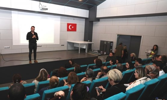 Yenilebilir yabani otları eğitimde tanıdılar